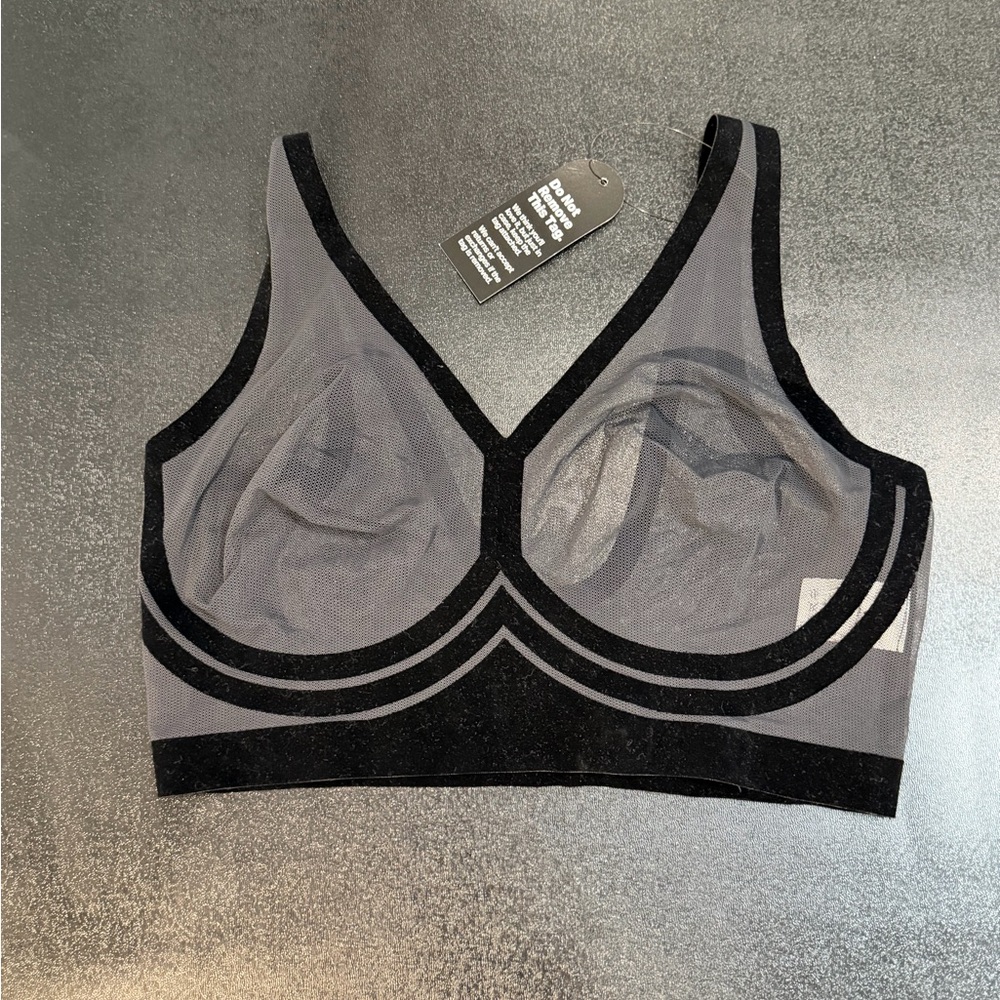 EBY brallette Black Sheer Mesh - Picture 3 of 4
